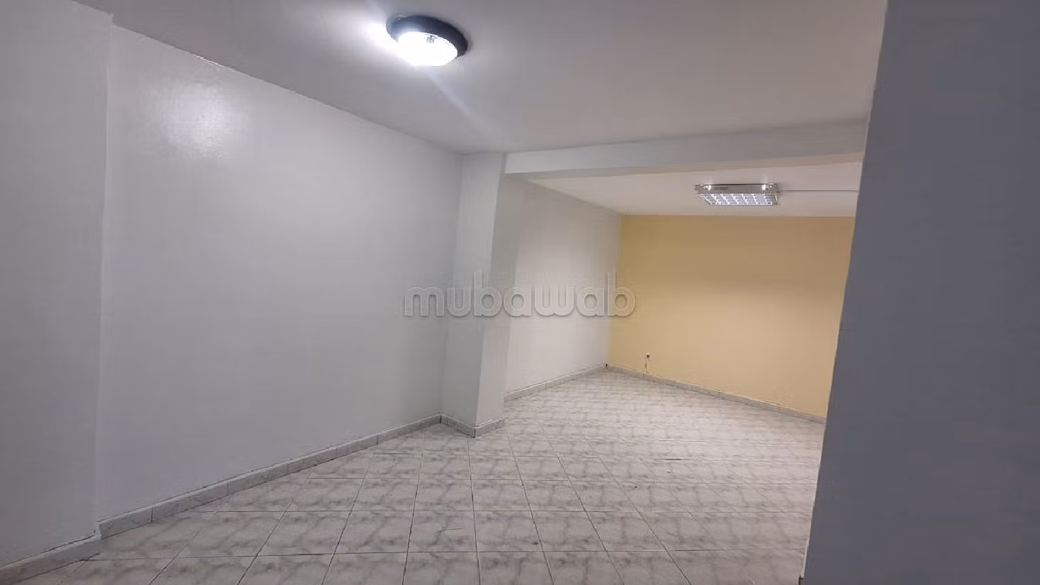 Plateau bureau en vente à Castilla