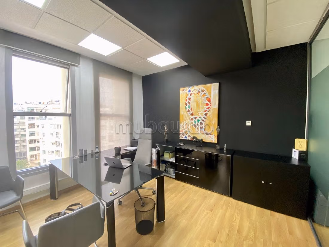 Offices for rent in Palmier. Area 131 m². 