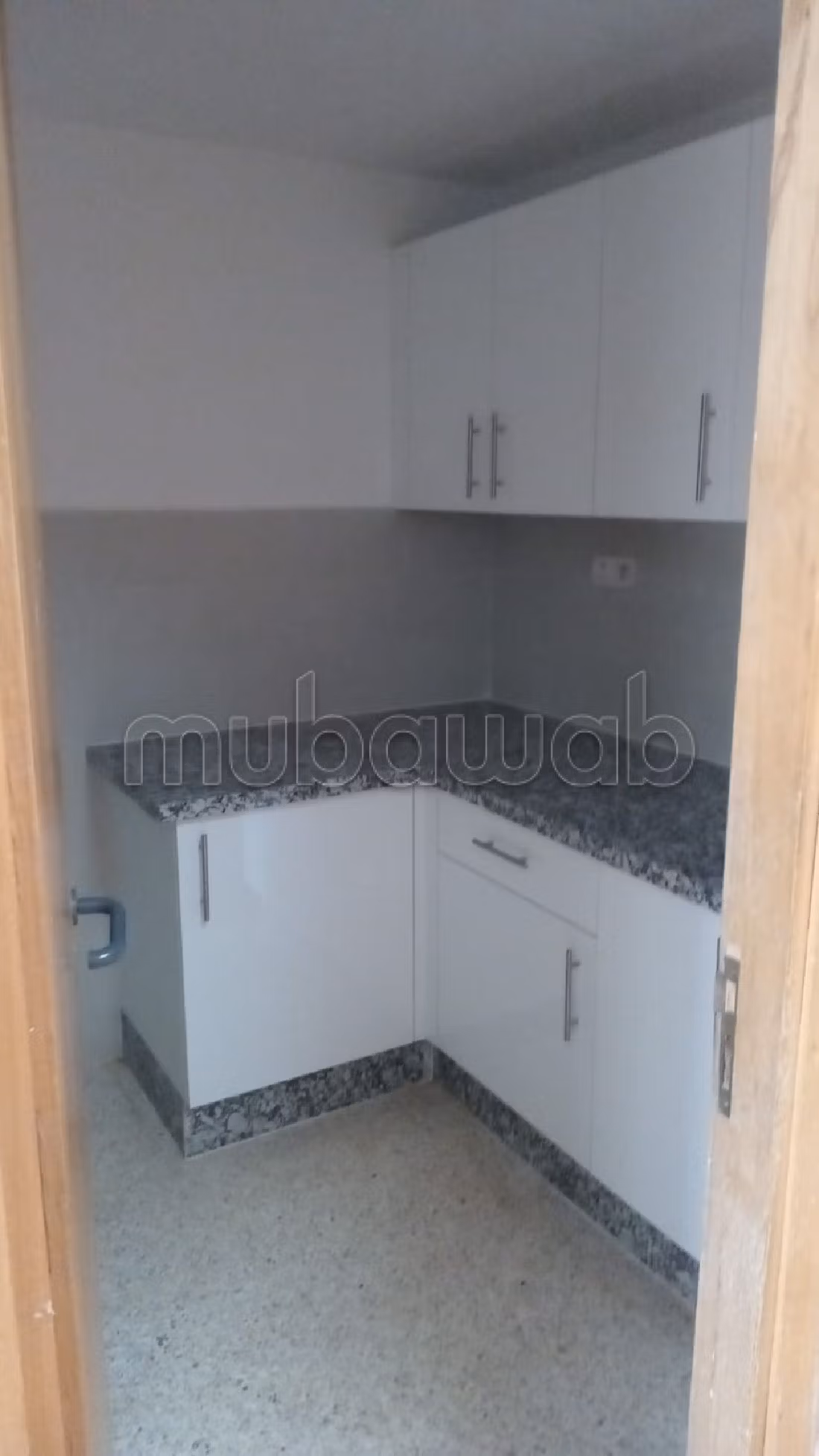 Ufficio da affittare a Sidi Maarouf. Superficie totale 300 m². Condizionatore e servizio di conciergerie