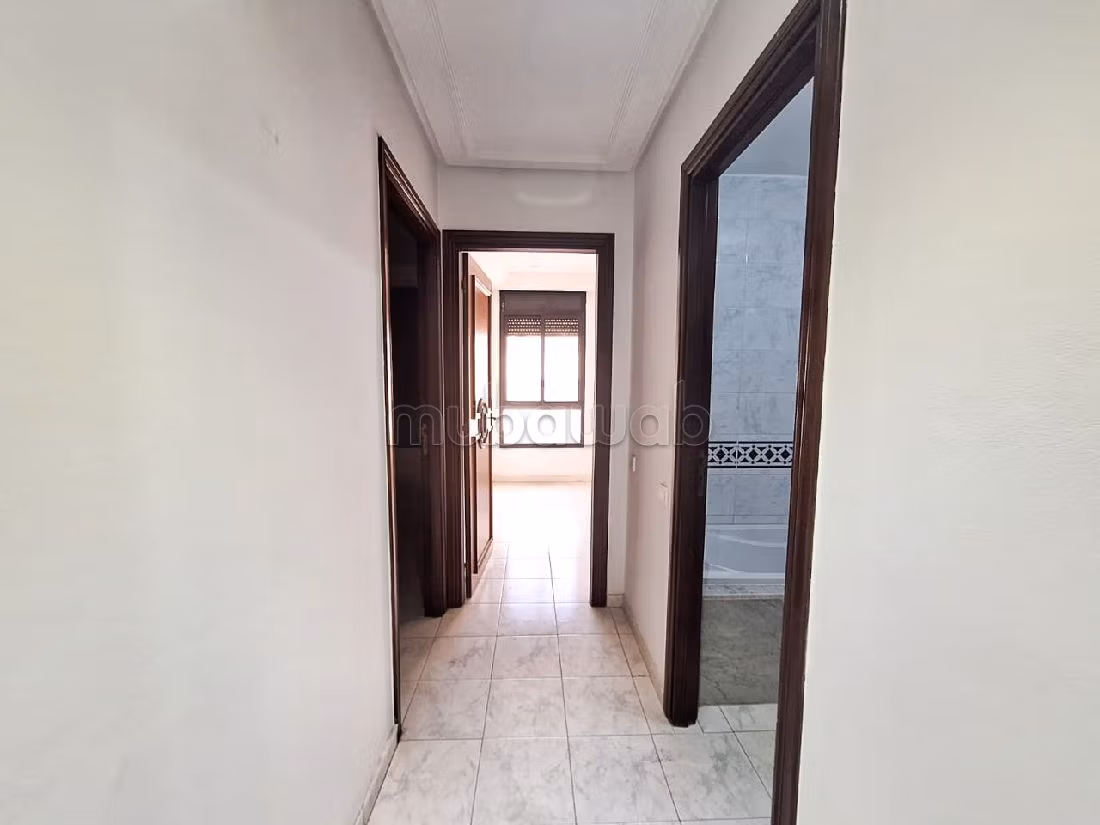 Koopappartementen in Maârif Extension. 6 Ruimtes. Lift en garage