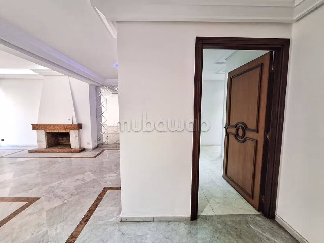 Koopappartementen in Maârif Extension. 6 Ruimtes. Lift en garage