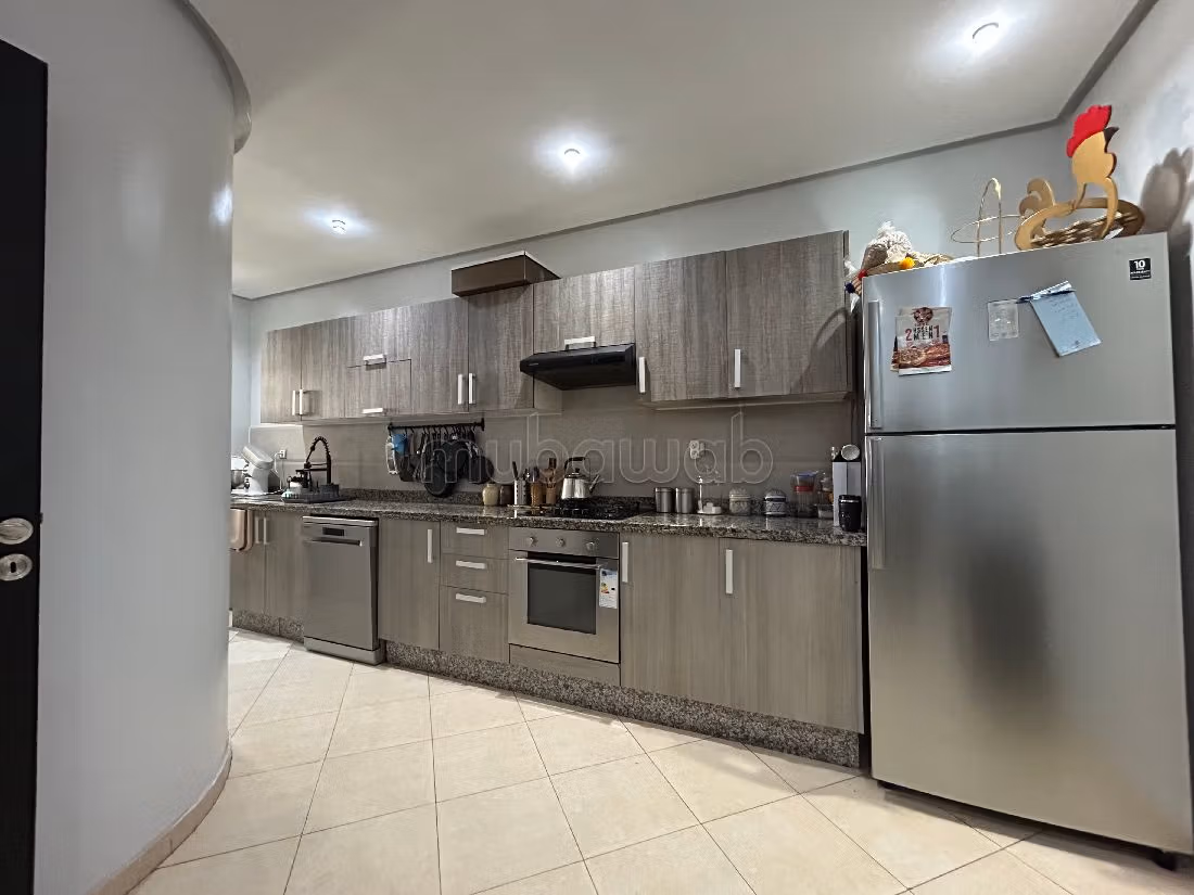 Fabulous apartment for sale. Large area 100 m². Garden and garage