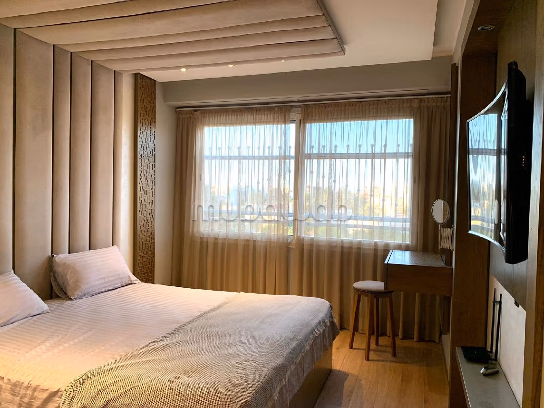 Superbe appartement à louer à Ferme Bretonne Hay Arraha. Surface de 156 m². Meublé