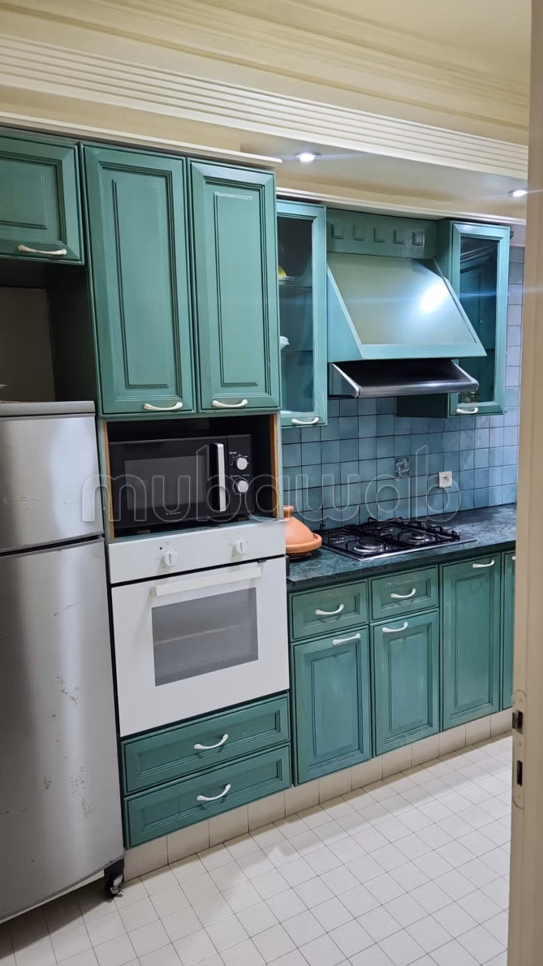 Find an apartment for rent in Gauthier. 2 comfortable rooms. Beautiful terrace.