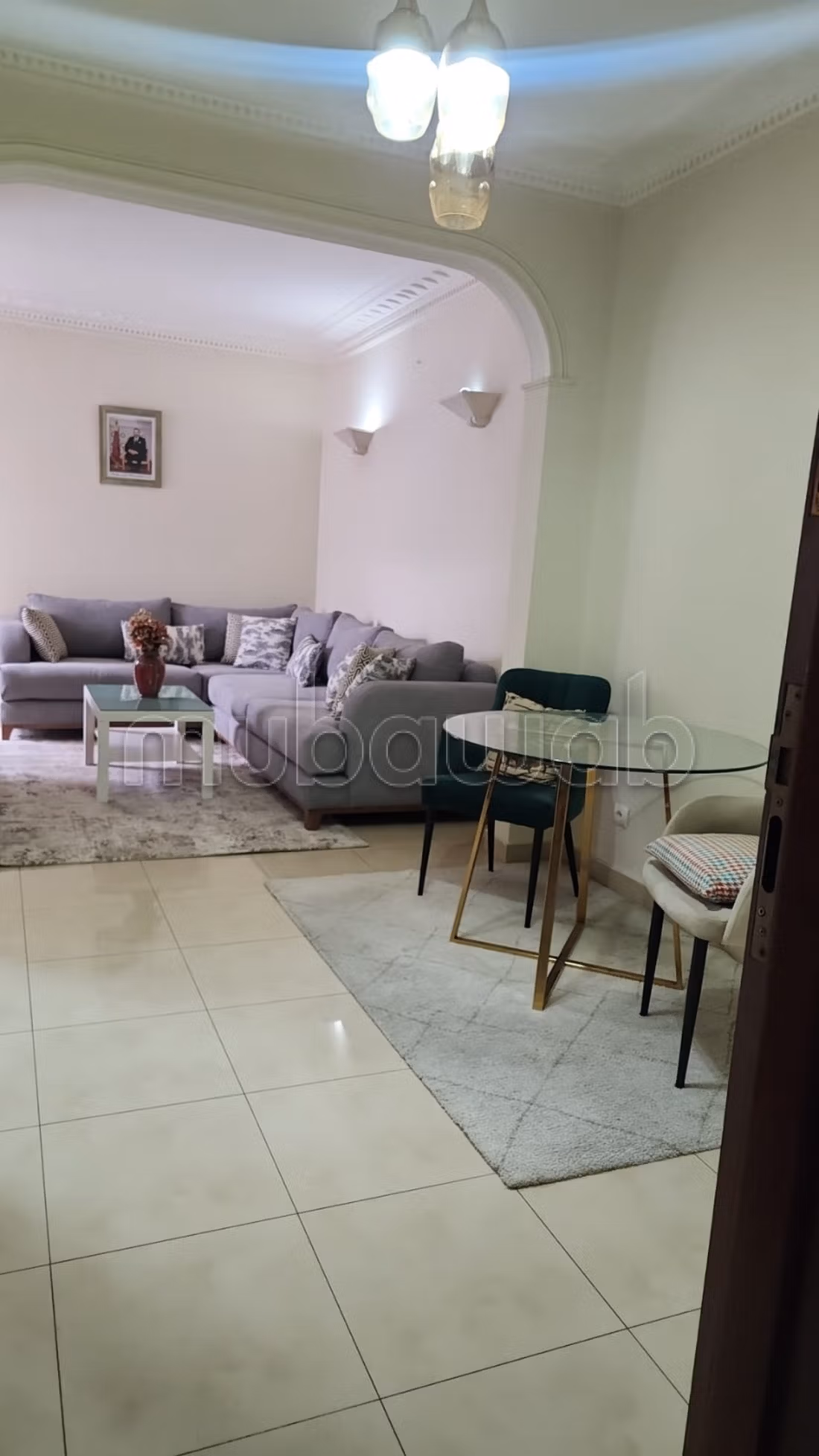 Find an apartment for rent in Gauthier. 2 comfortable rooms. Beautiful terrace.