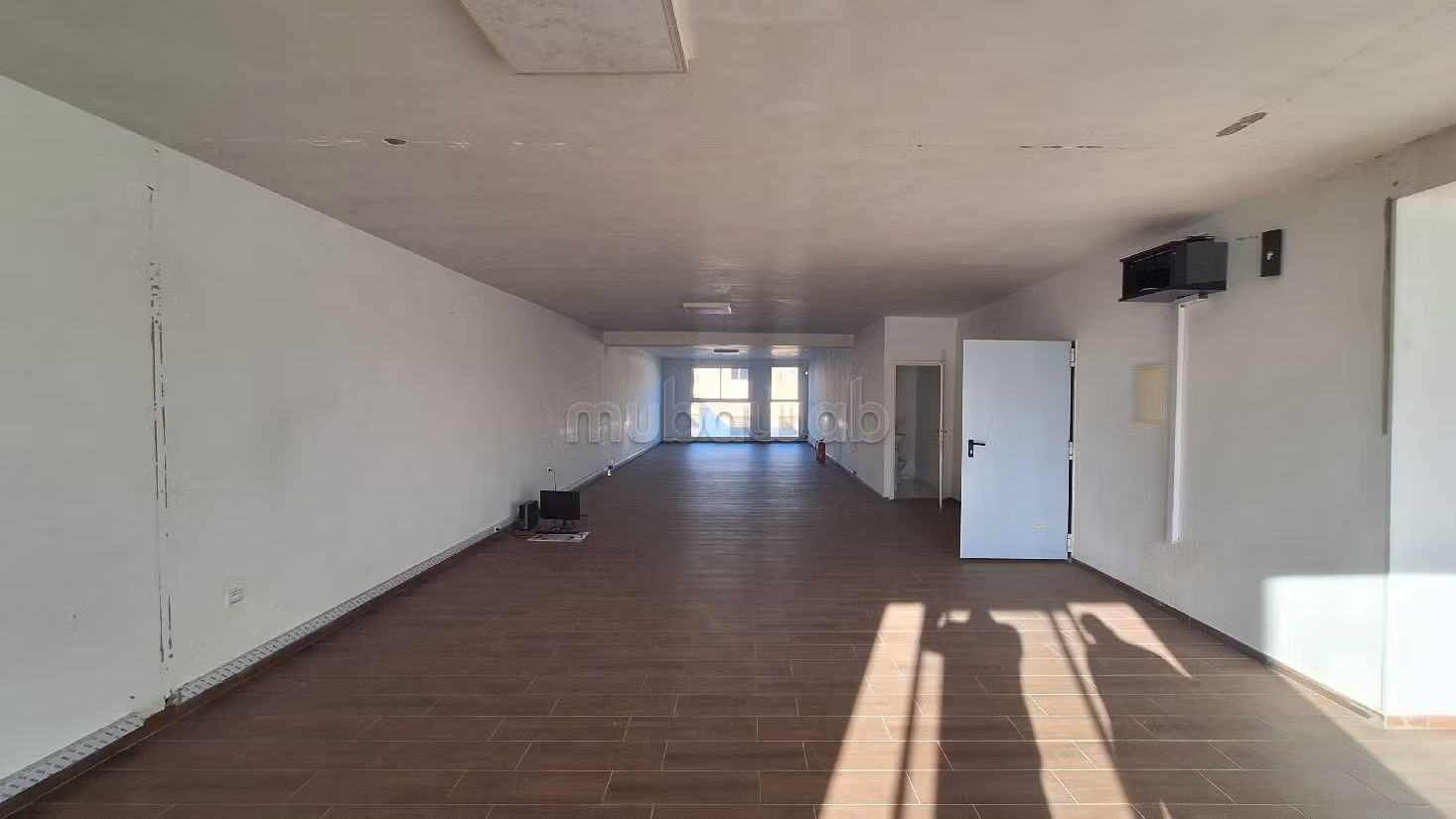 Ufficio in affitto a Sidi Maarouf. Superficie 160 m². 
