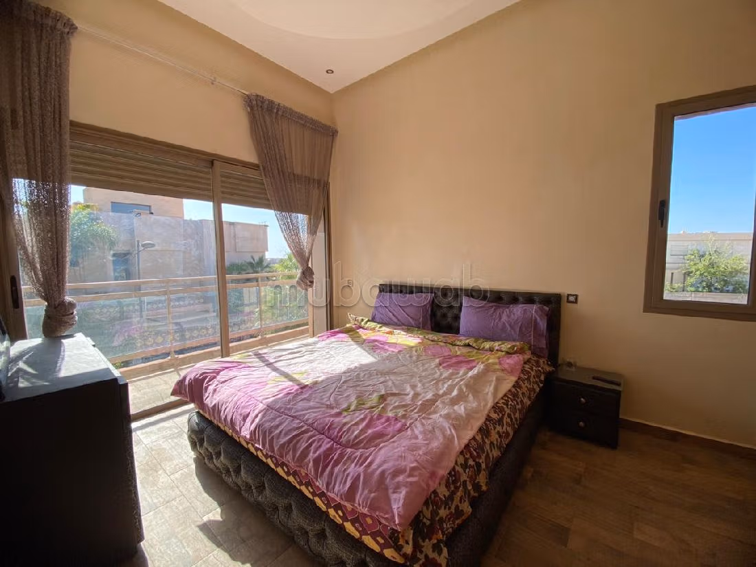 Piso en venta en Riad Al Atlas. Superficie de 602 m². Bien decorado. 