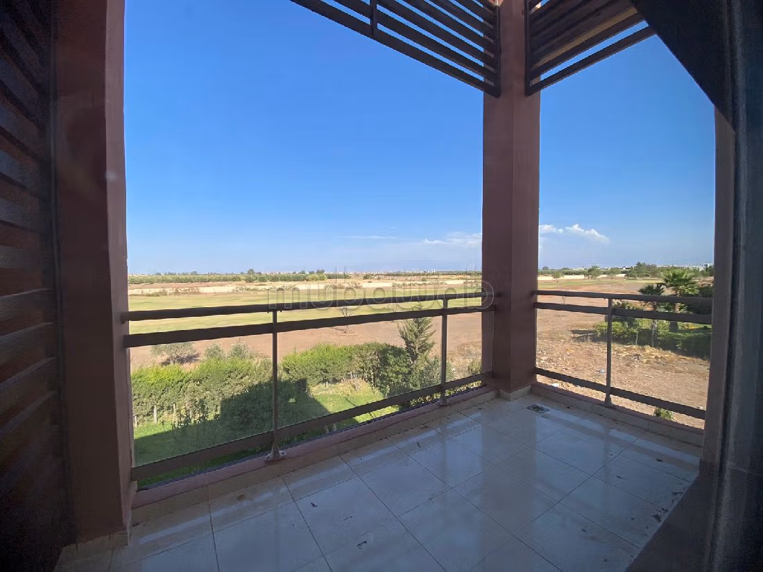 Piso en venta en Riad Al Atlas. Superficie de 602 m². Bien decorado. 