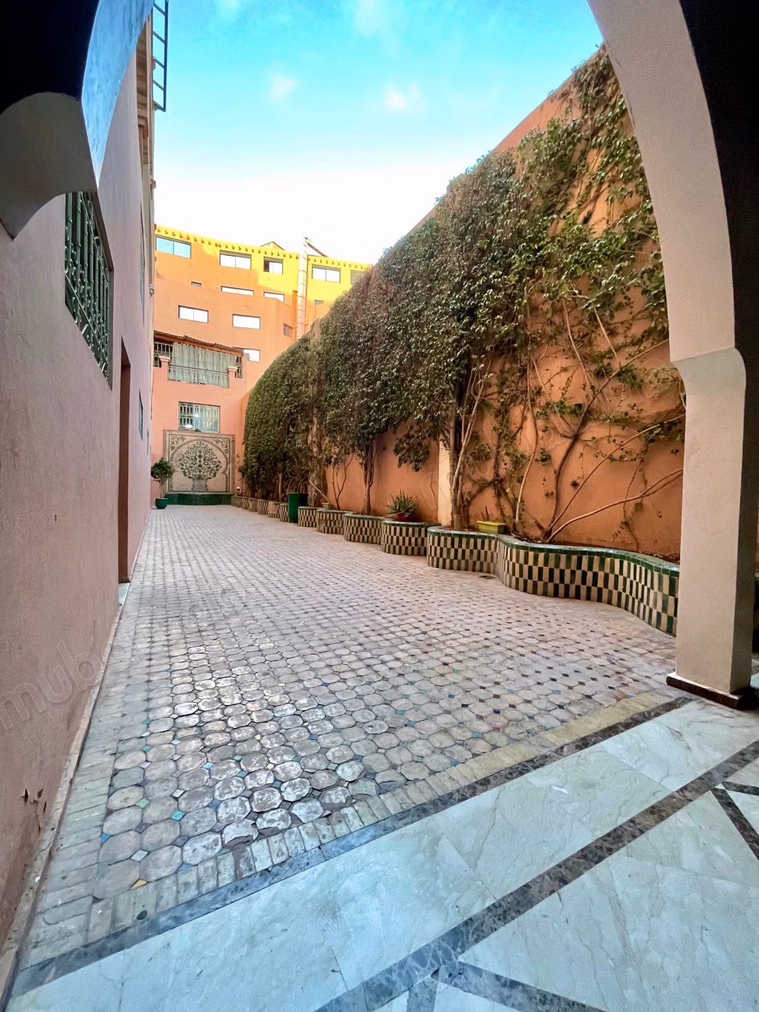 Spacieux App vide avec balcon
