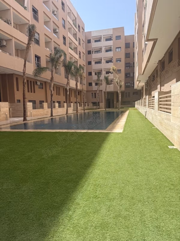 App 3 Camere con Piscina
