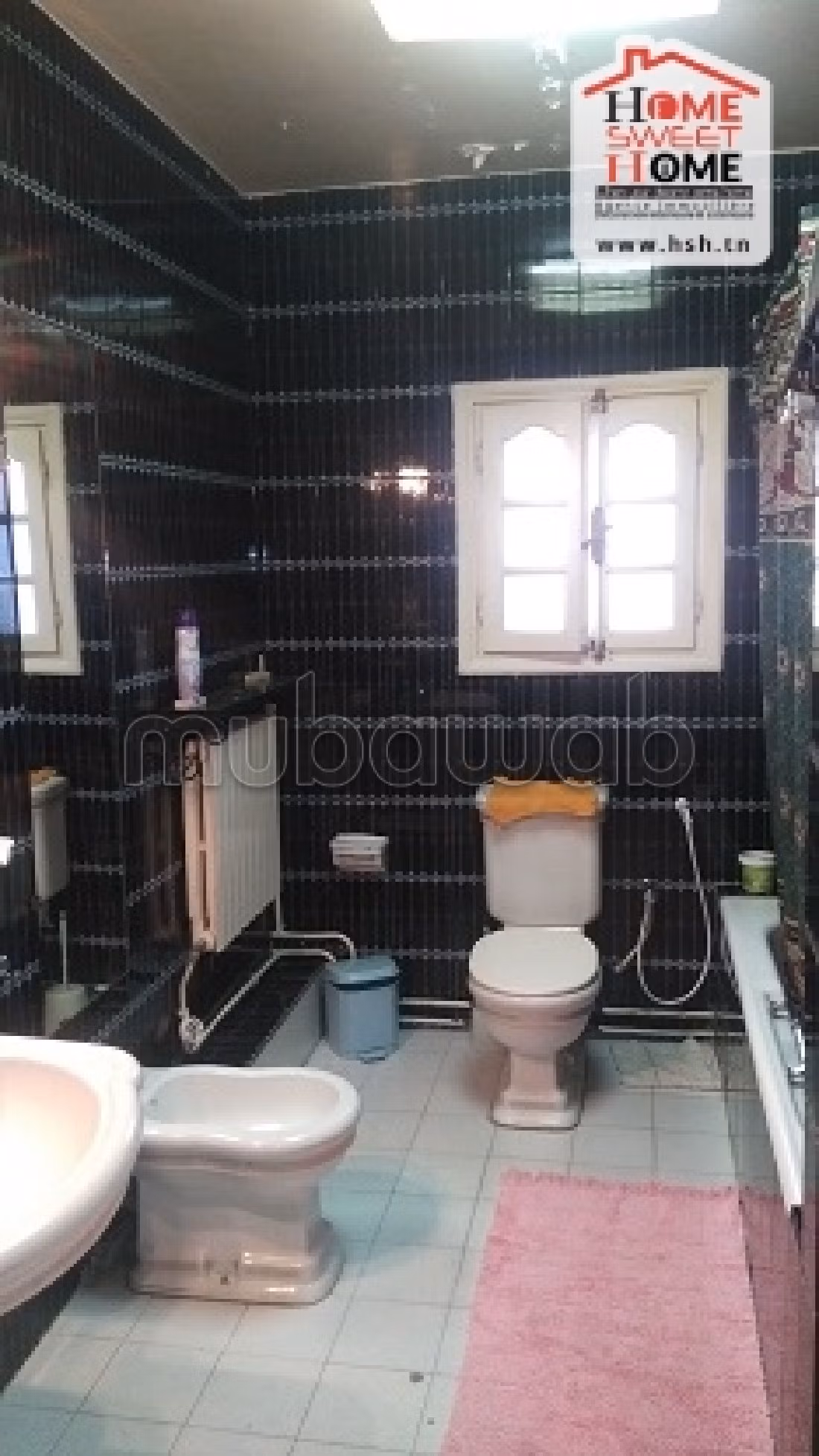 منزل جميل جدا للبيع ب باب بحر. 10 غرف. موقف للسيارات وحديقة. 