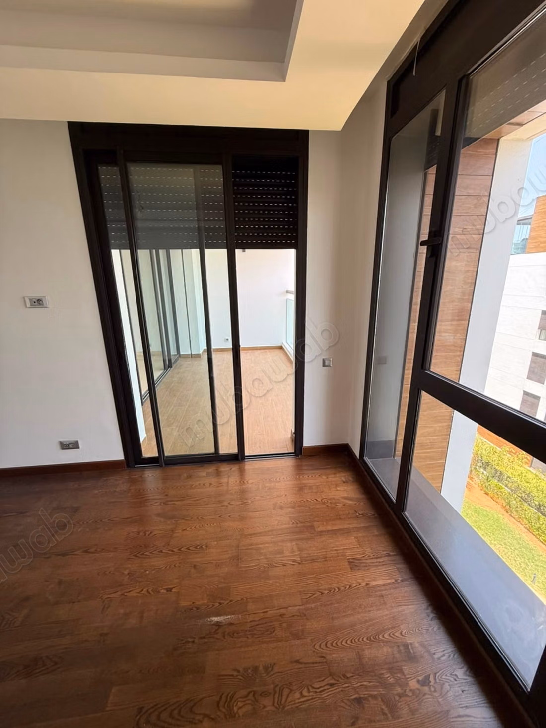 Appartement vide à louer Orangeraies Souissi