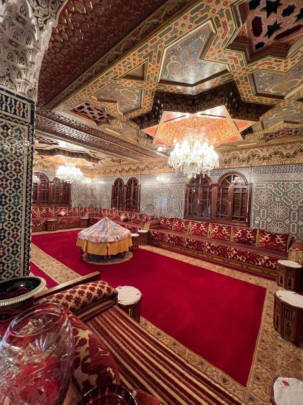 Villa de lujo en venta en Oasis. Area 500 m². Cocina equipada. 