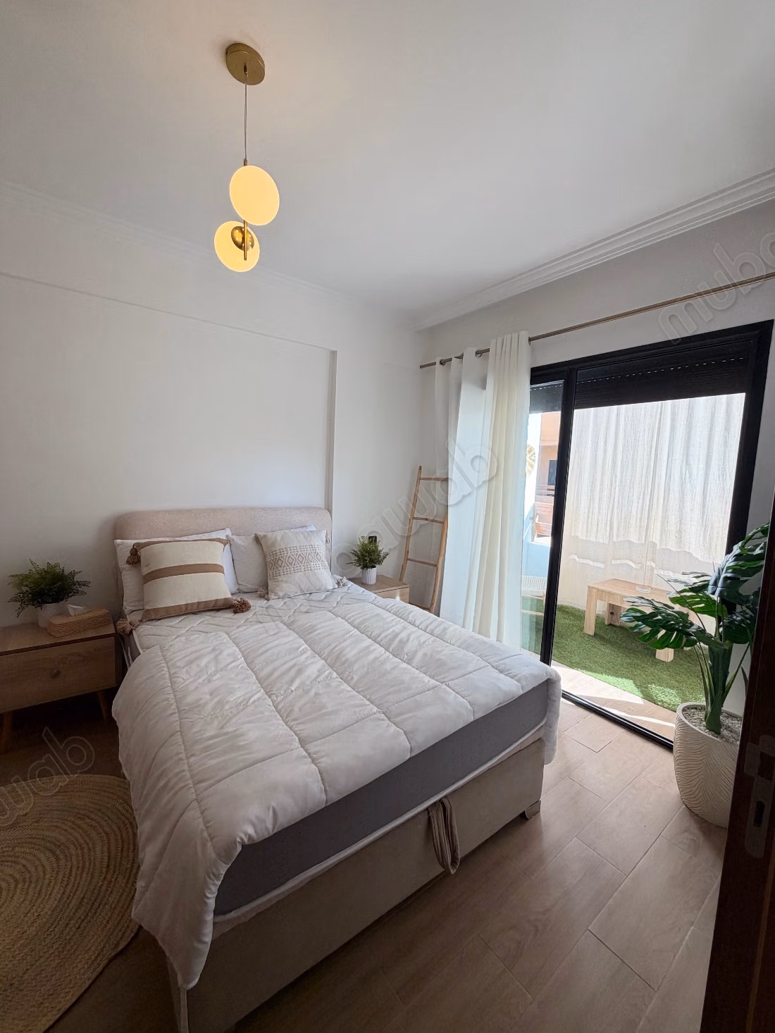 Joli appartement 1 chambre meublé terrasse