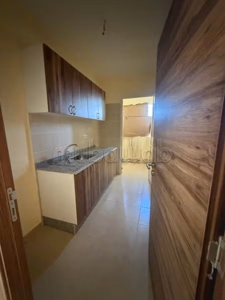 Beautiful 3-bedroom empty new apartment