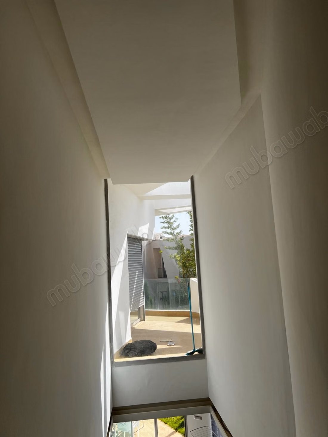 Villa vide à la ville verte