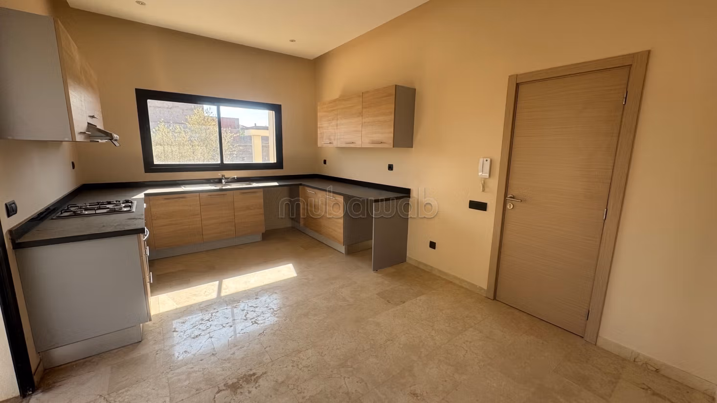 Plusieurs villas front golf à vendre piscine privatives