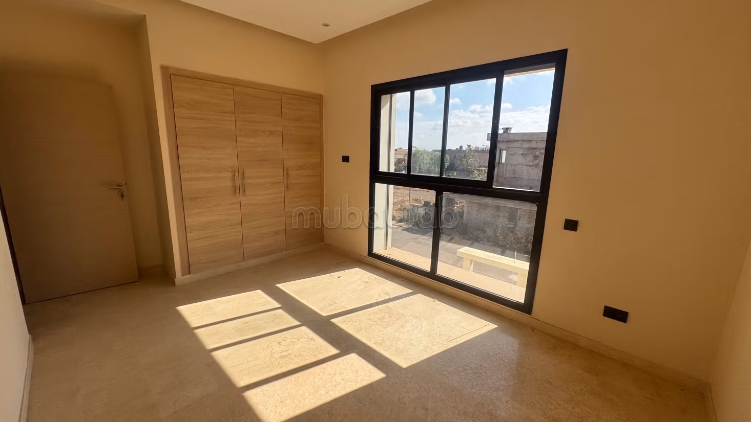 Plusieurs villas front golf à vendre piscine privatives