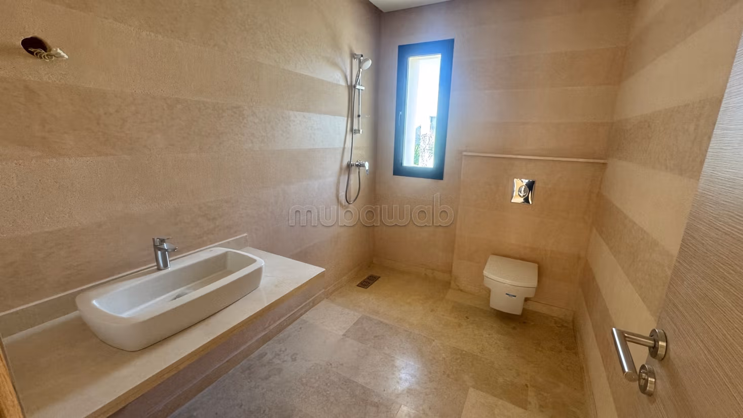 Plusieurs villas front golf à vendre piscine privatives