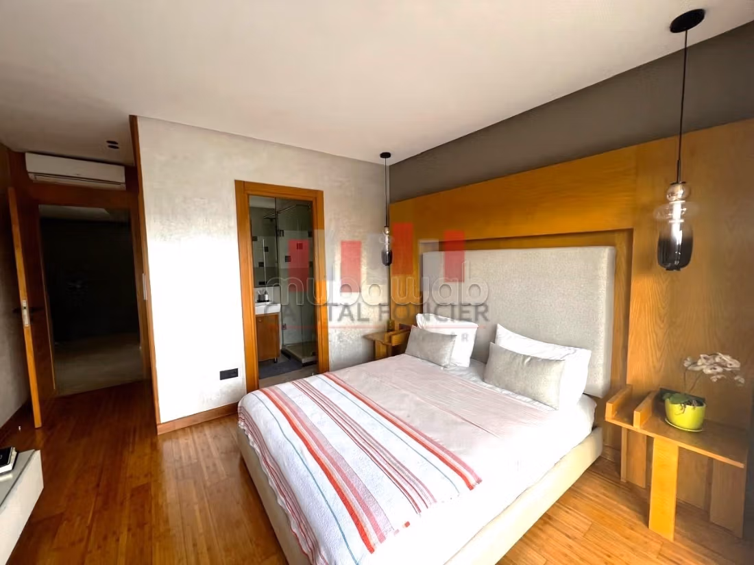 VILLA A VENDRE, 4 Chambres, 425 m² BOUSKOURA