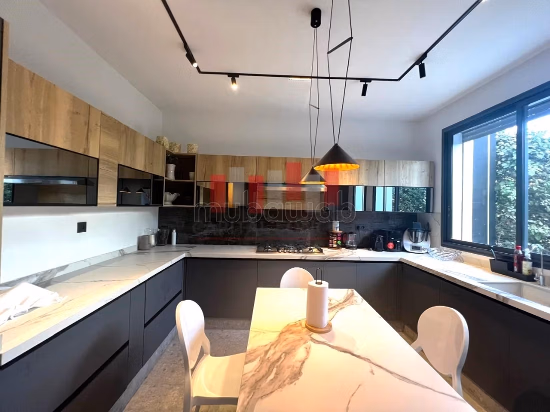 VILLA A VENDRE, 4 Chambres, 425 m² BOUSKOURA