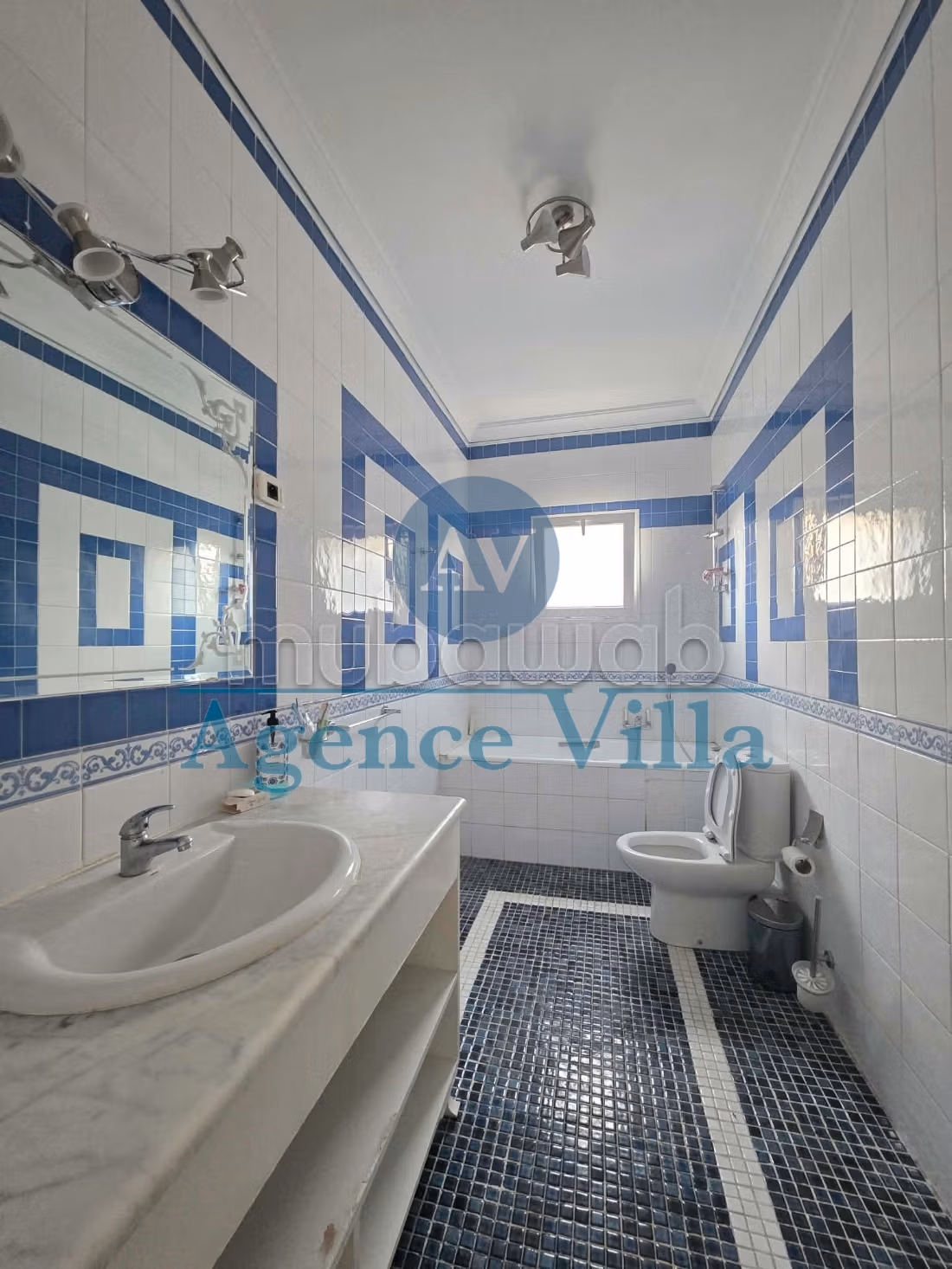 Villa s7 à Carthage avec piscine