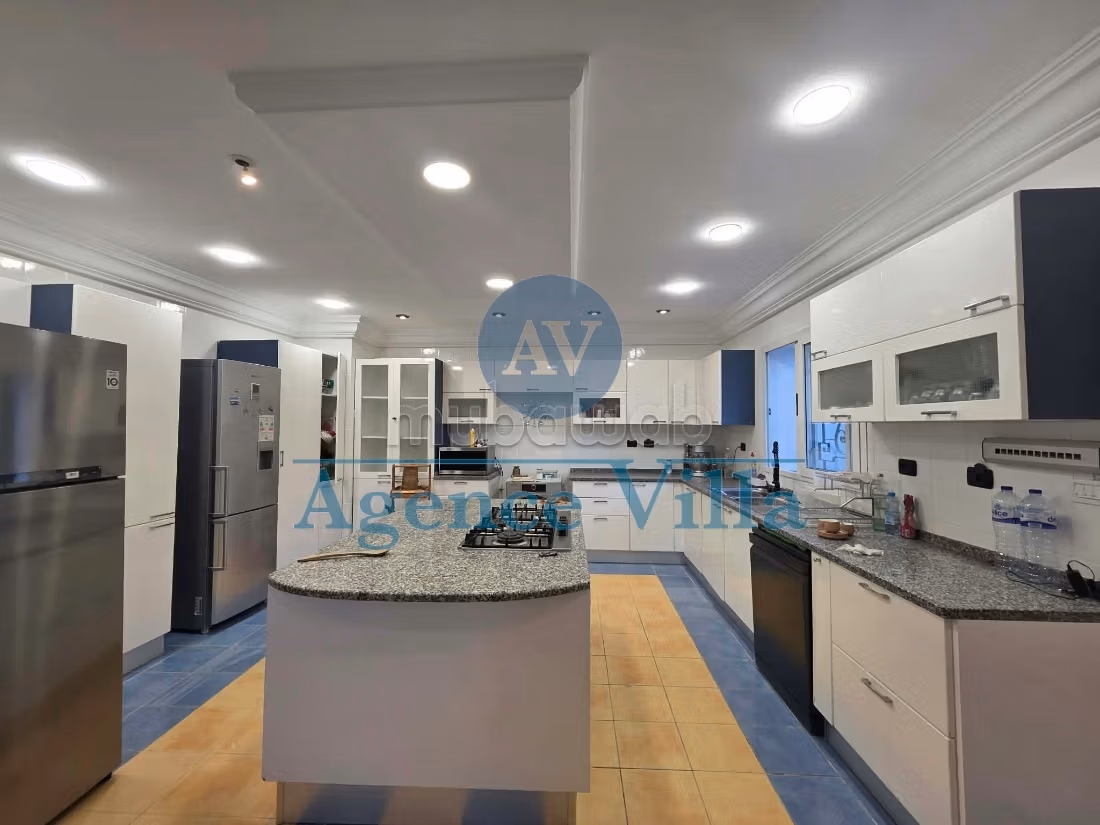 Villa s7 à Carthage avec piscine