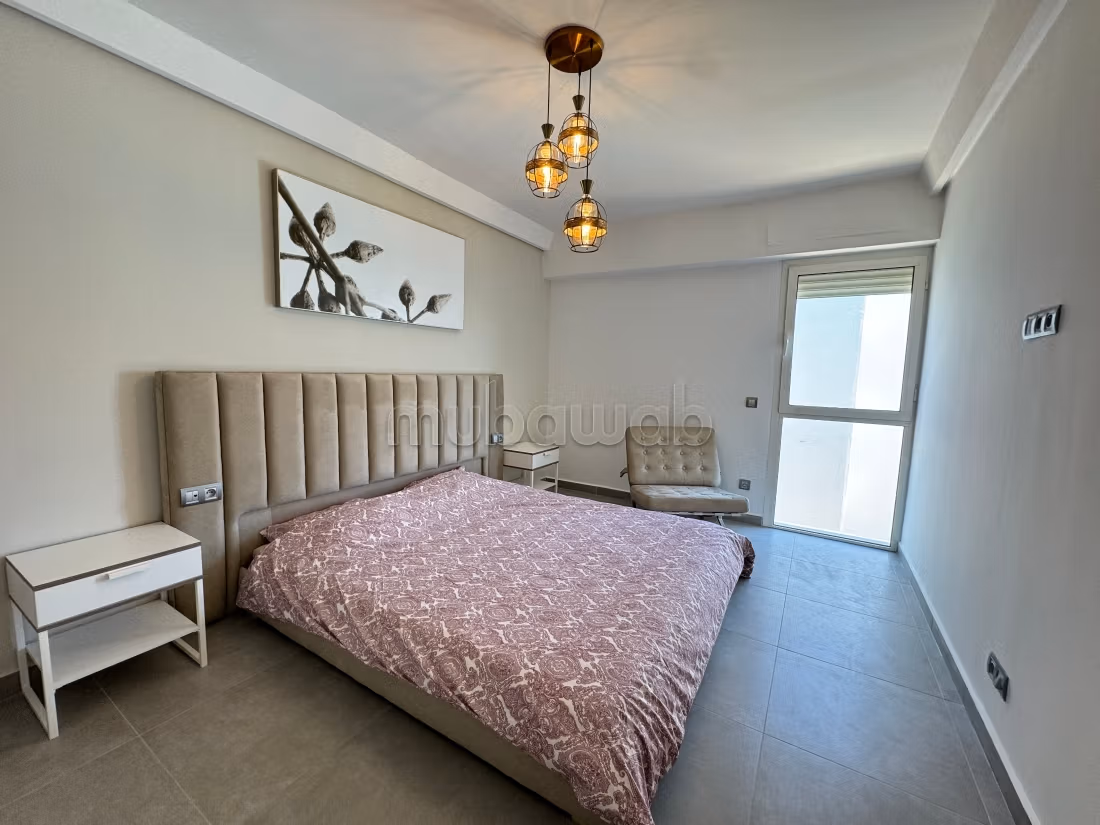 Luxe appartement meublé à louer avec vue sur mer