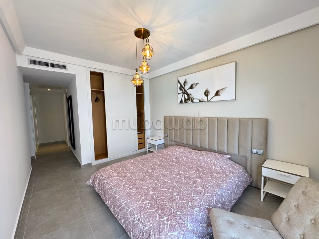 Luxe appartement meublé à louer avec vue sur mer