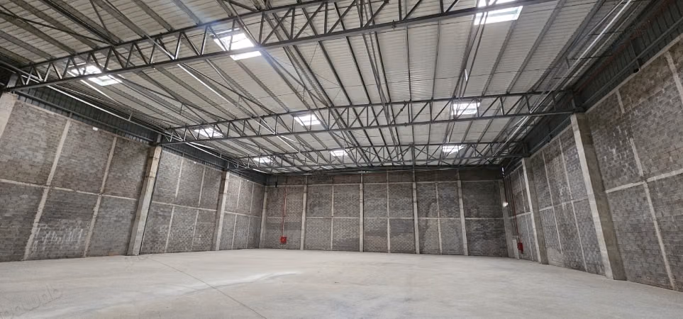 Oficinas y locales comerciales en alquiler en Aïn Sebaâ. Gran superficie 1000 m². 