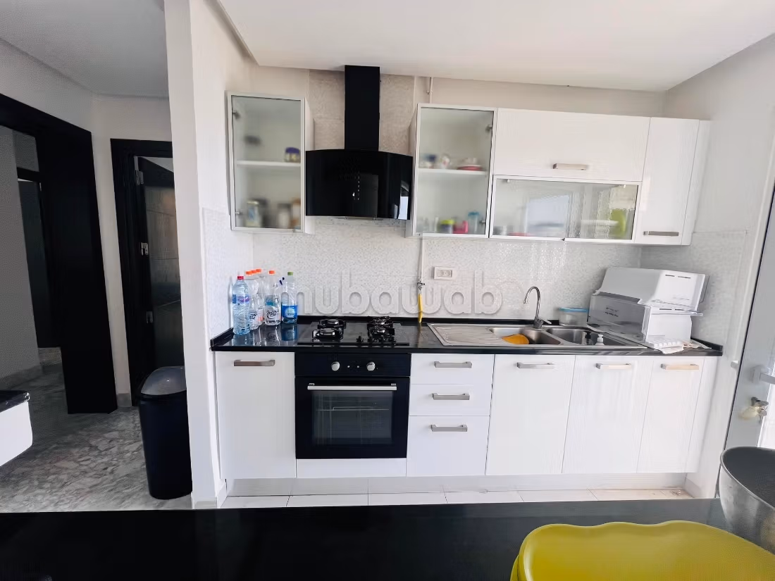 Fabulous apartment for sale in Hammamet Nord. 4 beautiful rooms. caretaker and air conditioning. 