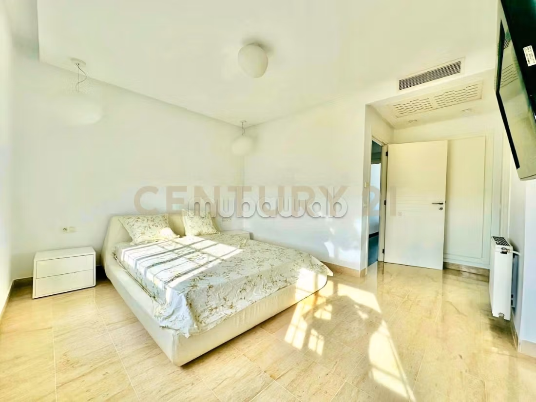 A louer: Penthouse s4 avec vue sur le lac