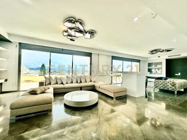 Lovely apartment for rent in Les Berges Du Lac 2. Dimension 300 m². Cellar. 