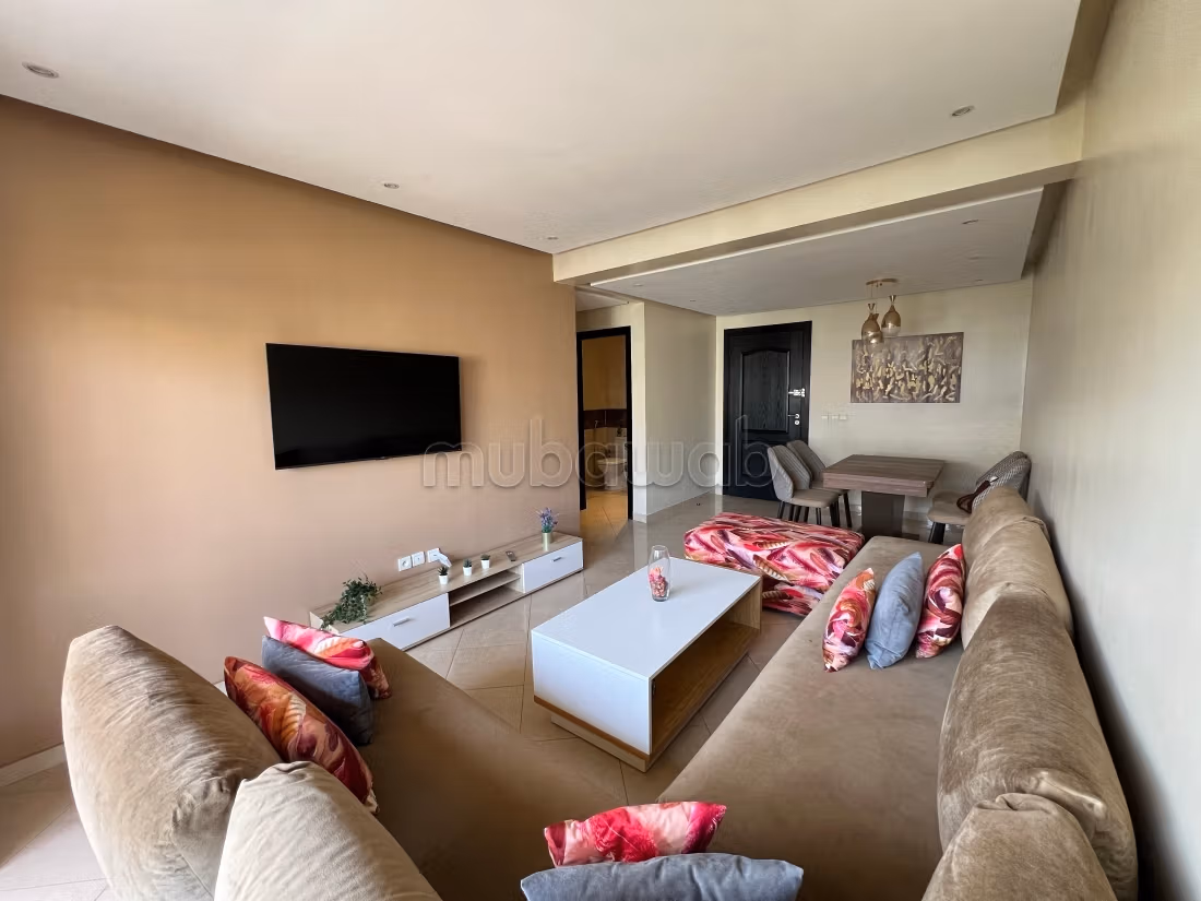 Rent an apartment. Dimension 100 m². Well decorated