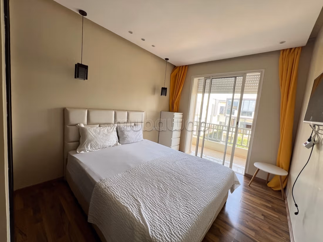 Rent an apartment. Dimension 100 m². Well decorated