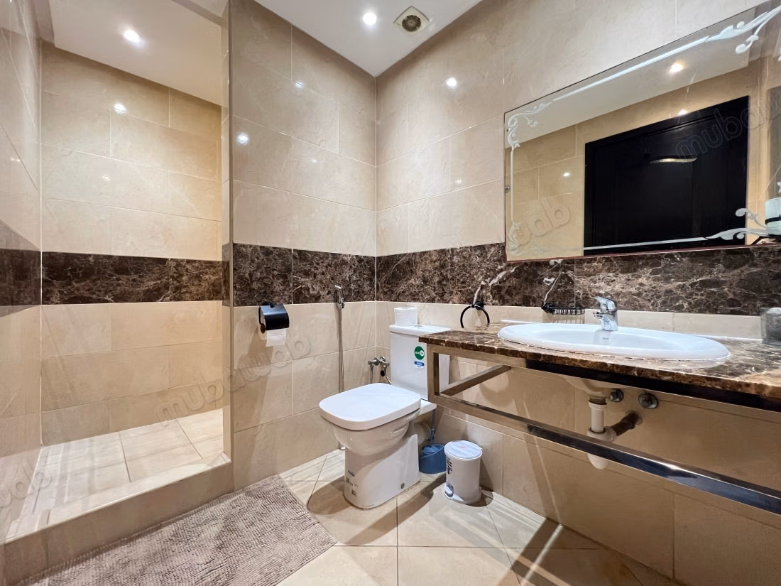 Nu huren: appartementen. Oppervlakte 100 m². Volledig gemeubileerd