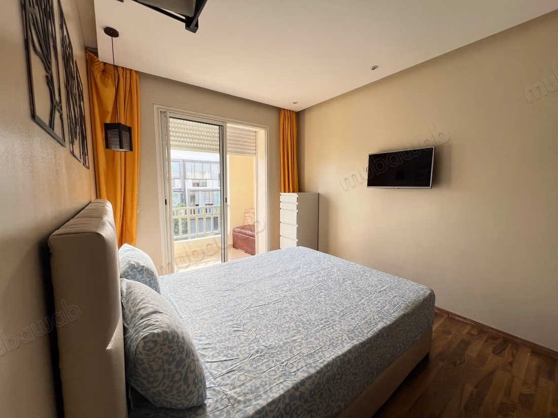 Nu huren: appartementen. Oppervlakte 100 m². Volledig gemeubileerd