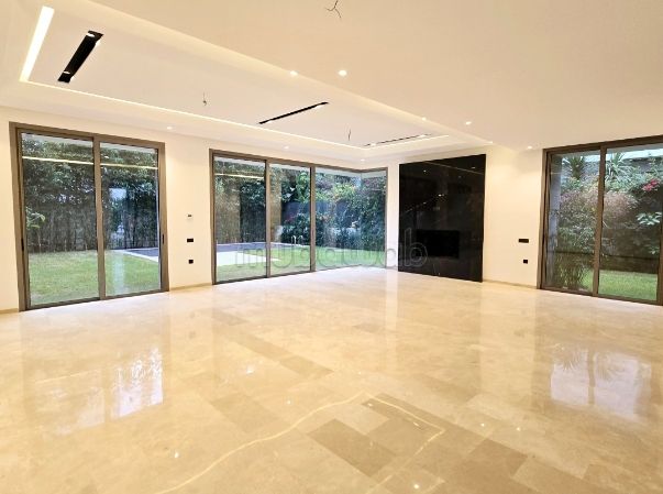 Jolie villa neuve à la ville verte de Bouskoura