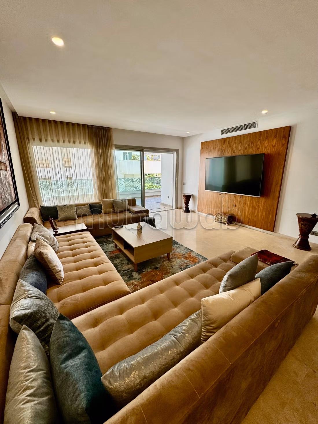 À louer – Superbe appartement 2 suites avec terrasse – CFC