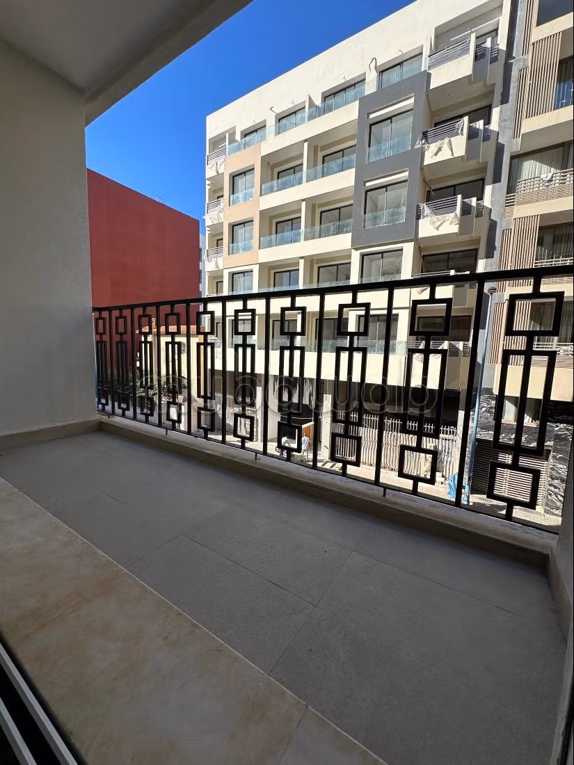 Rent an apartment in Les princesses. Total area 55 m². Storage unit