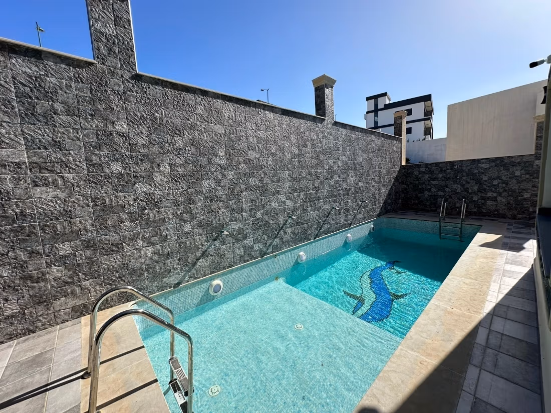 Villa de lujo en venta en Tanja Balia. Área total 300 m². Bien amueblado
