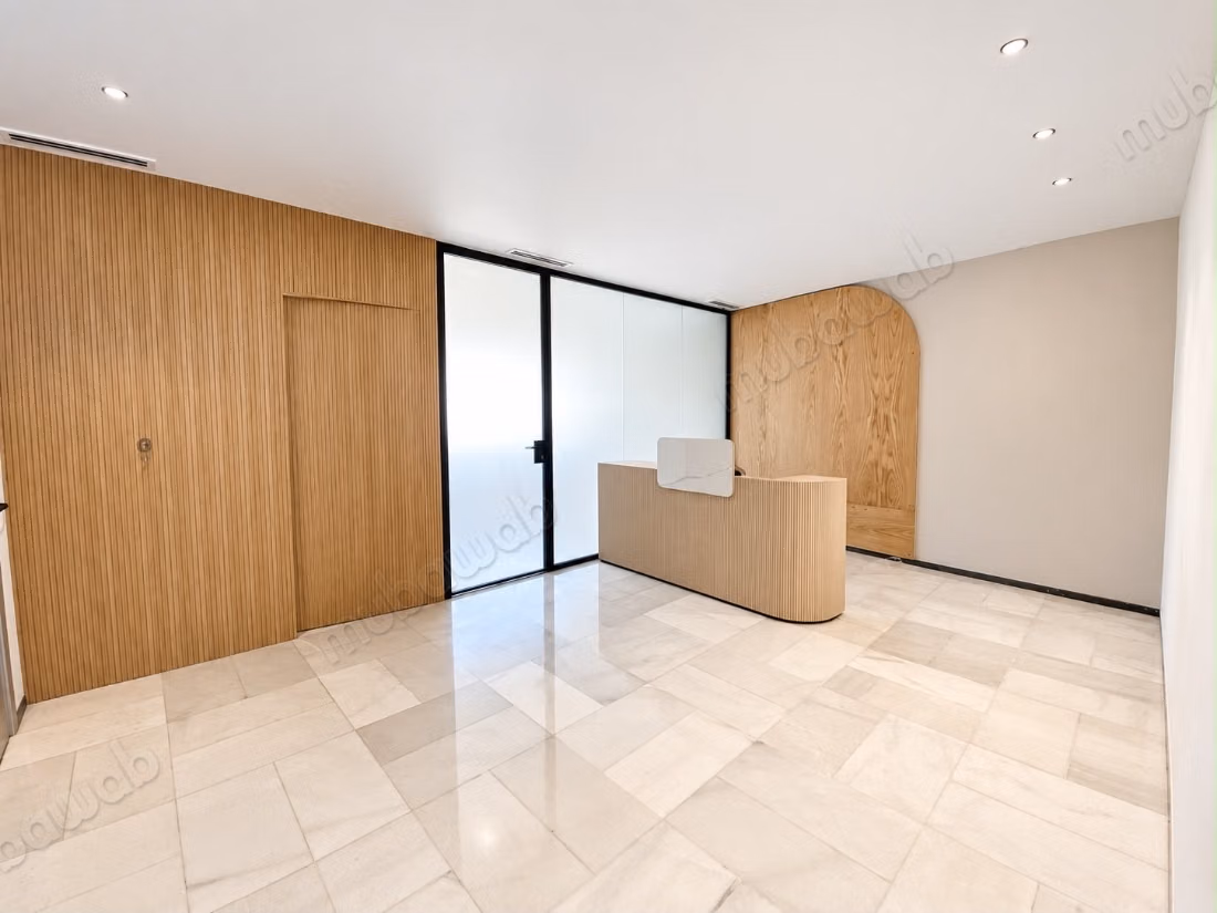 Office space 85 m² Bd La Corniche