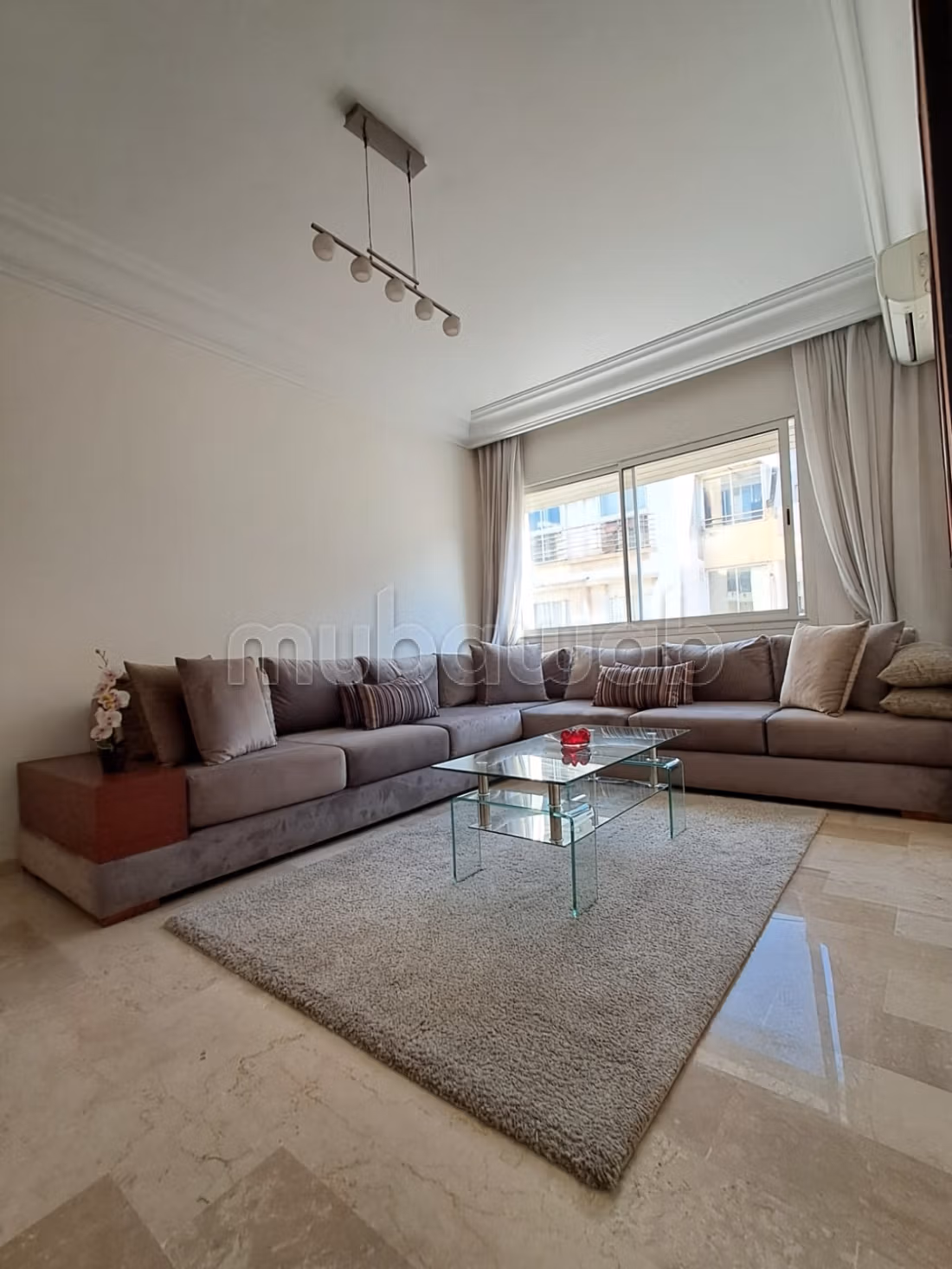 Très bel appartement en location à Maârif Extension. 2 chambres agréables. Parking et ascenseur — 2