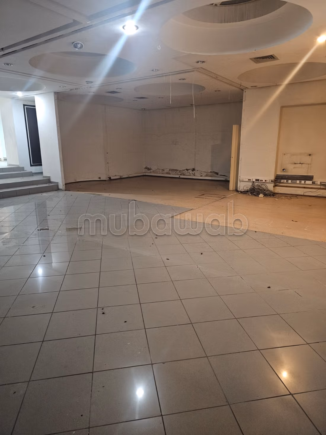 Local commercial à Louer de 300.0 m² à Casablanca, Fonciere