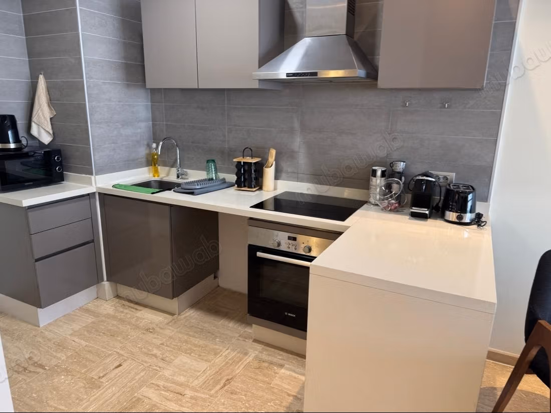 Luxury 1 BR Apartment in CFC with Large Terrace