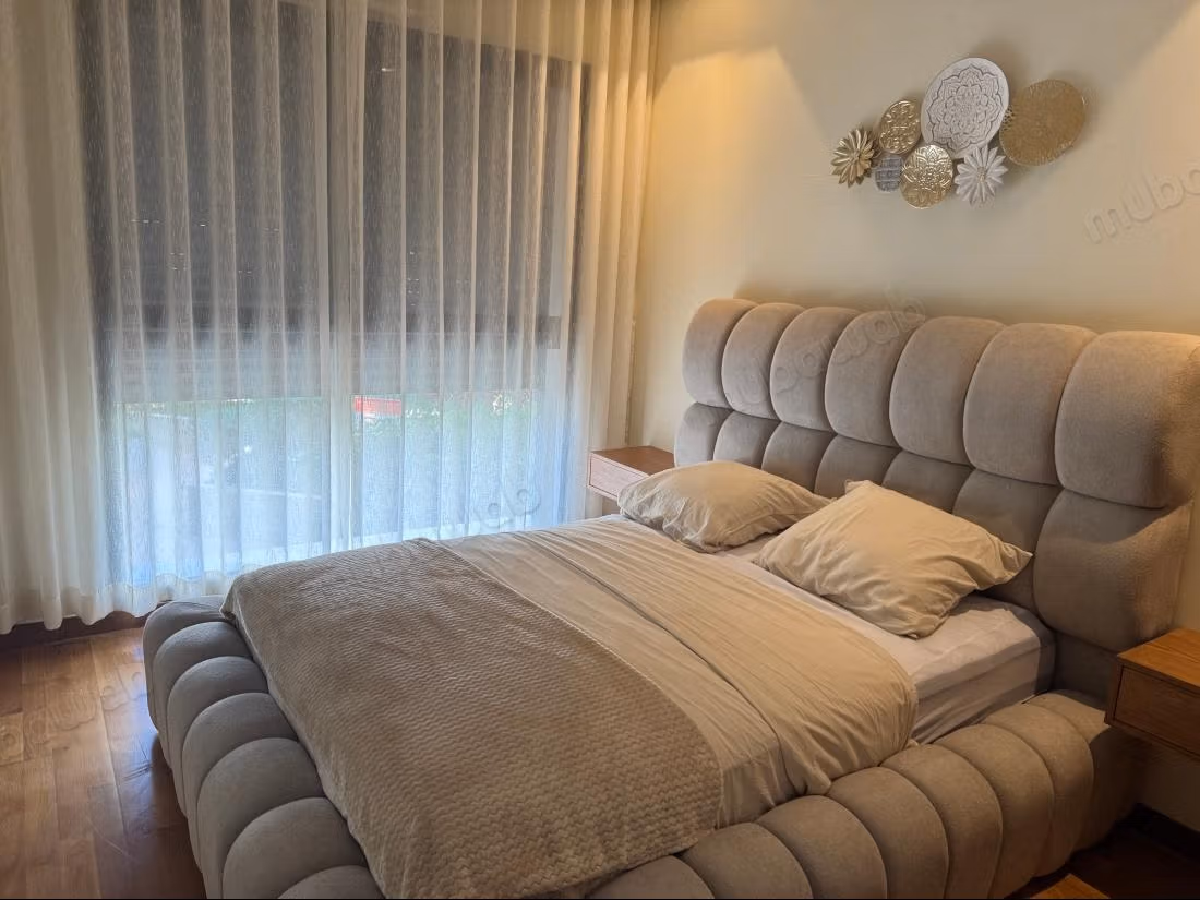 Luxury 1 BR Apartment in CFC with Large Terrace