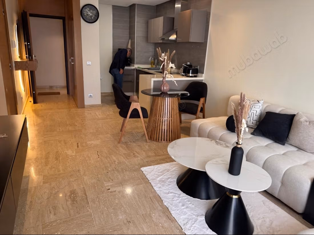 Luxury 1 BR Apartment in CFC with Large Terrace