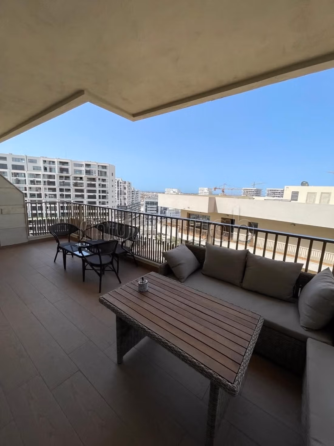 Appartement de luxe 1 chambre à CFC avec grande terrasse — 4