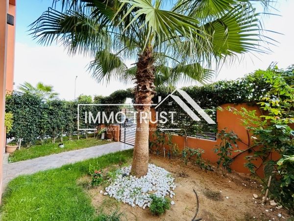 Triplex S3 avec piscine et jardin à La Soukra