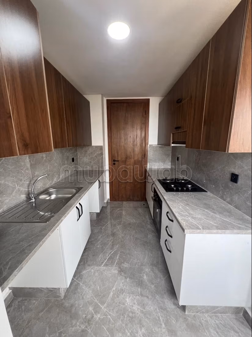 Très bel appartement 2 chambres vide cfc